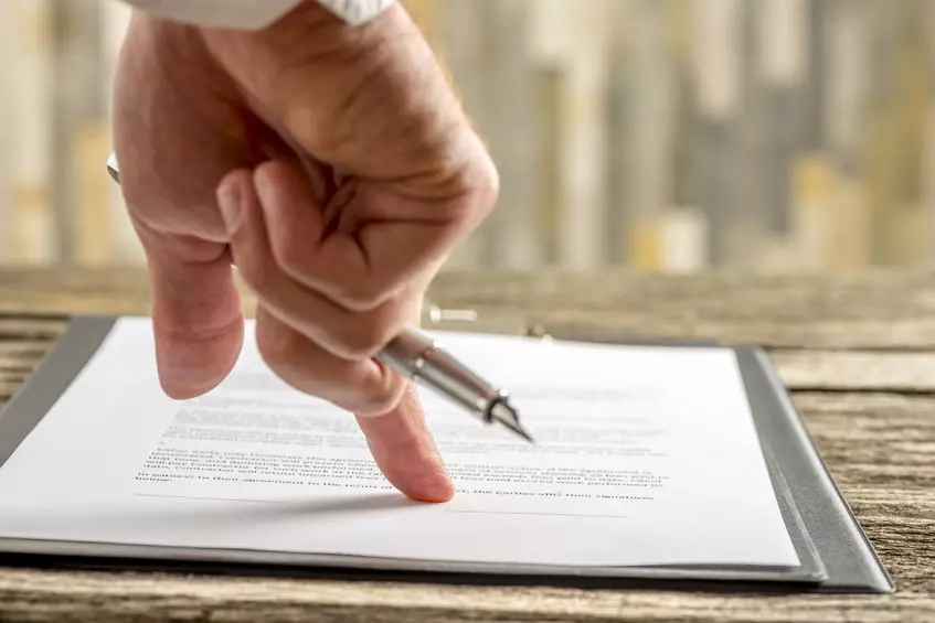 Family meeting with legal advisor, showing when a Will is crucial—highlighting Trusted Will Writing Stonebridge for essential life planning.